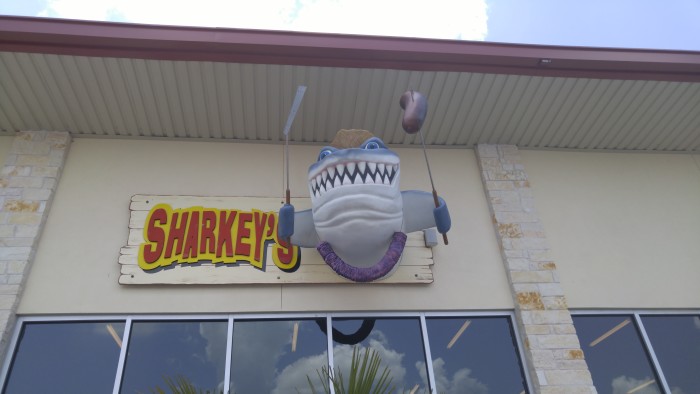 sharkey's pflugerville hawaiian falls